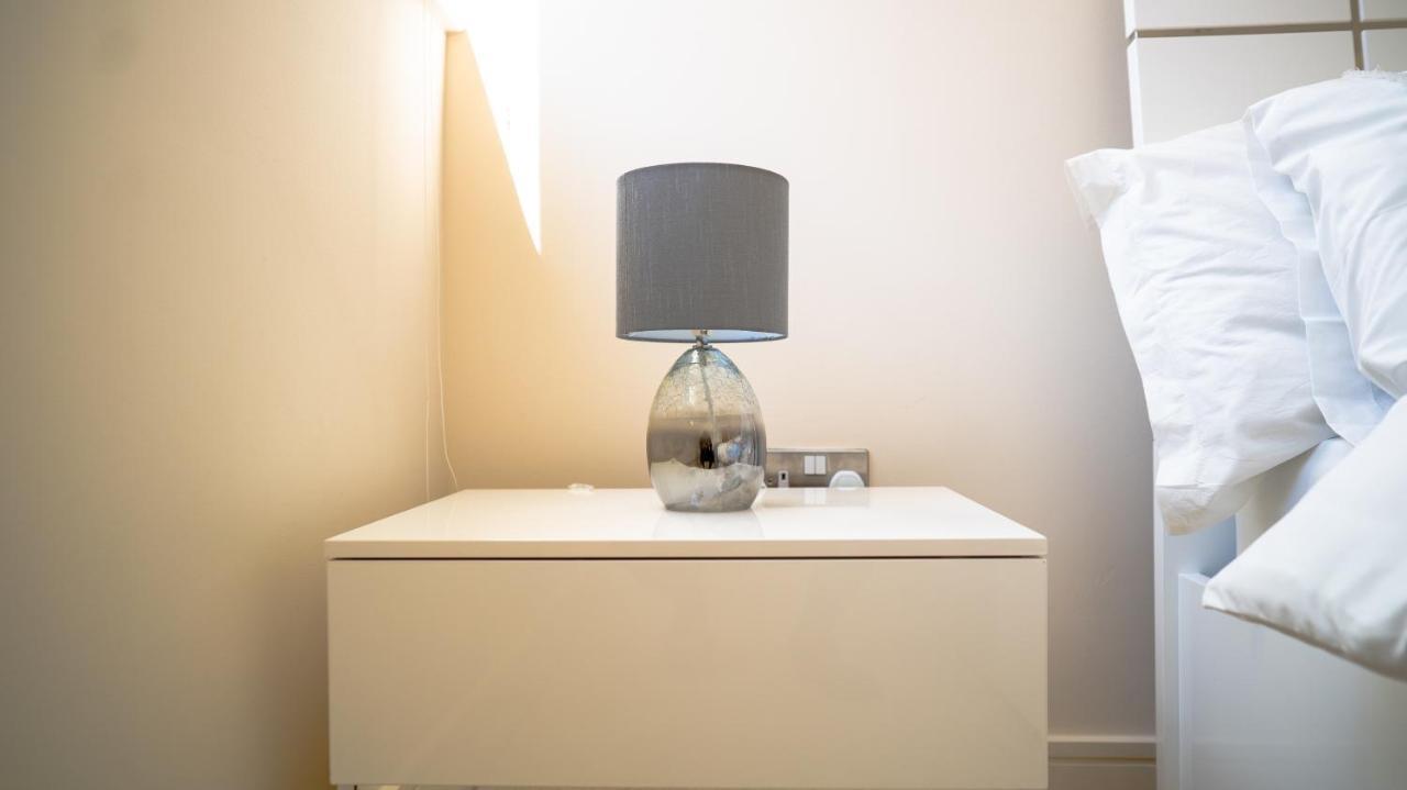 Comfy Spacious Apartment In Canary Wharf Londyn Zewnętrze zdjęcie